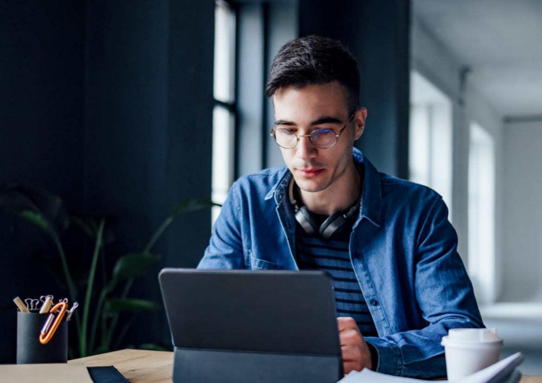 Interaktive Lernmaterialien und praktische Übungen